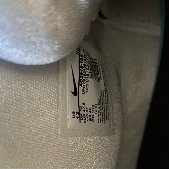 Basketball Shoes 🏀 - Picture 4 of 5